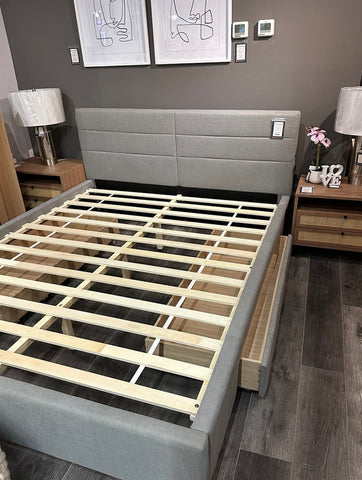 Emilio 60" Queen Platform Bed w/Drawer